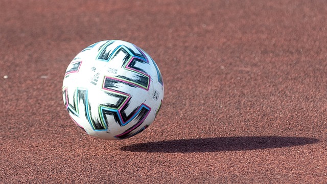 邮报：曼联询问多纳鲁马转会可能性，转会费与工资都超出预算